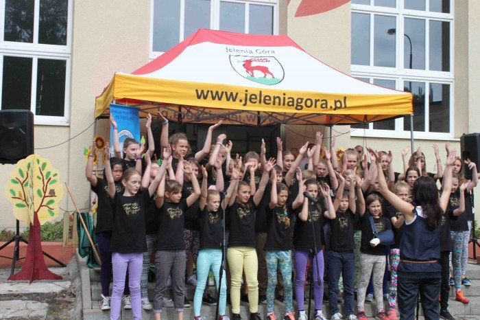 wiele-sie-dziao-na-festynie-w-dwojce-foto-63628