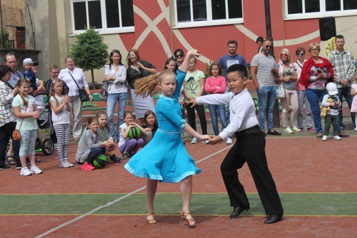 wiele-sie-dziao-na-festynie-w-dwojce-foto-63628