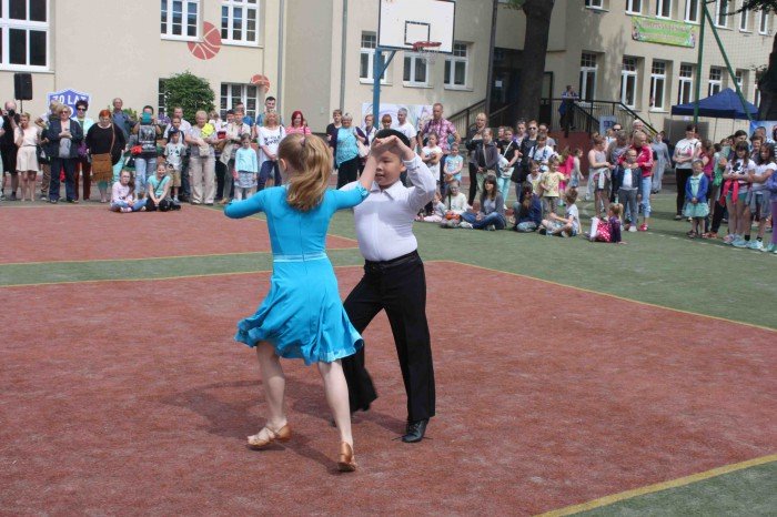 wiele-sie-dziao-na-festynie-w-dwojce-foto-63628