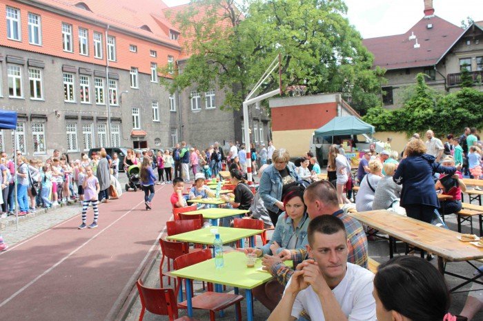 wiele-sie-dziao-na-festynie-w-dwojce-foto-63628