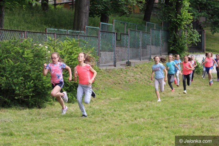 doskonaa-zabawa-i-gosc-specjalny-w-trzynastce-foto-63641