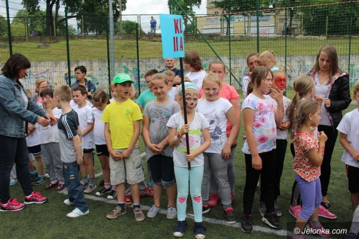 doskonaa-zabawa-i-gosc-specjalny-w-trzynastce-foto-63641