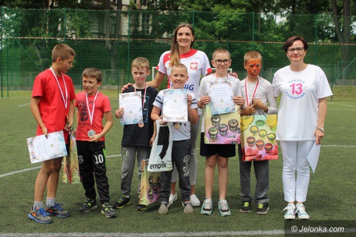 doskonaa-zabawa-i-gosc-specjalny-w-trzynastce-foto-63641