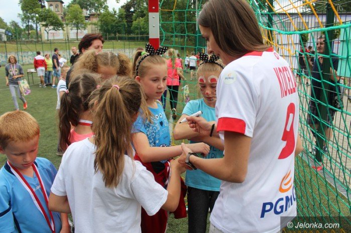 doskonaa-zabawa-i-gosc-specjalny-w-trzynastce-foto-63641
