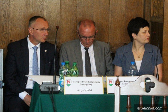 prezydent-otrzyma-od-radnych-absolutorium-foto-63767