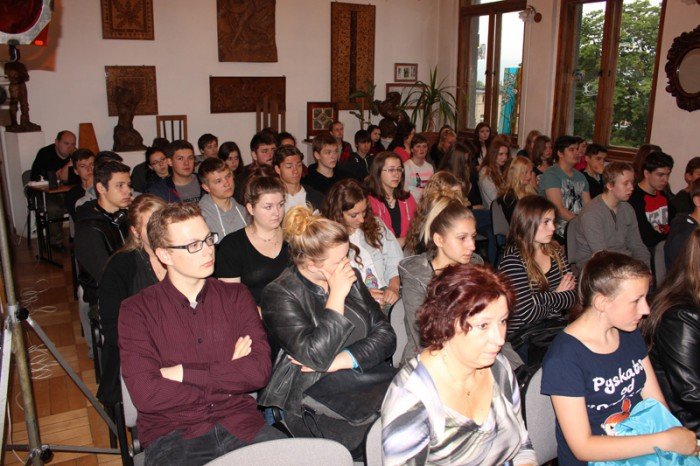 upadek-alberta-camusa-w-rzemiosach-foto-63822