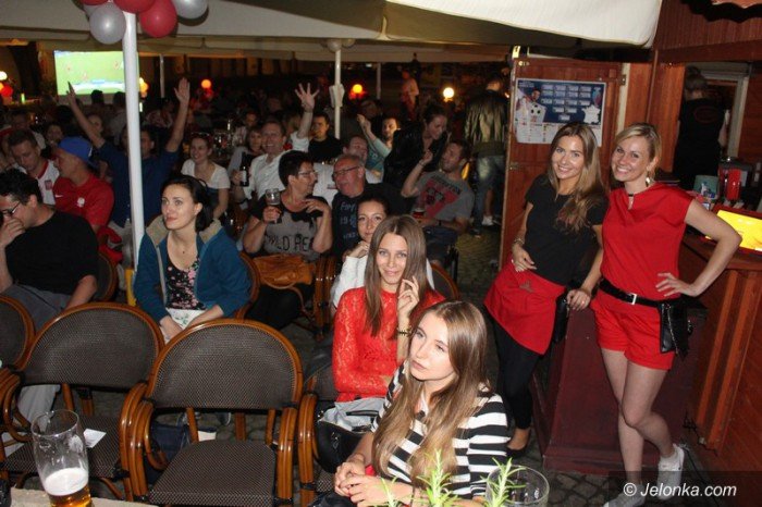 jeleniogorzanie-dziekuja-reprezentacji-foto-63897