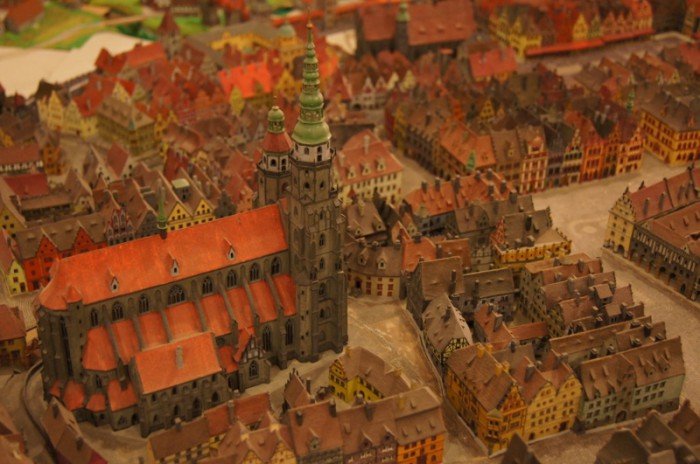 miasto-idealne-w-muzeum-przyrodniczym-foto-63905