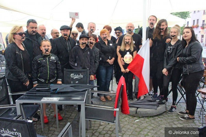 czarny-protest-kodu-foto-63972