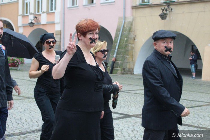 czarny-protest-kodu-foto-63972