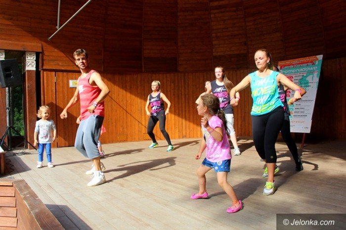 zumba-w-parku-zdrojowym-dziao-sie-foto-64033