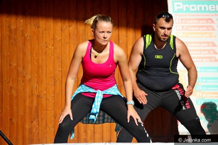 zumba-w-parku-zdrojowym-dziao-sie-foto-64033