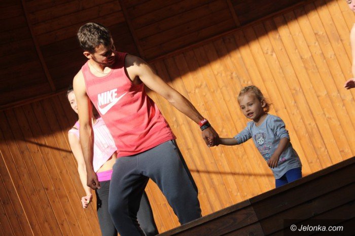 zumba-w-parku-zdrojowym-dziao-sie-foto-64033