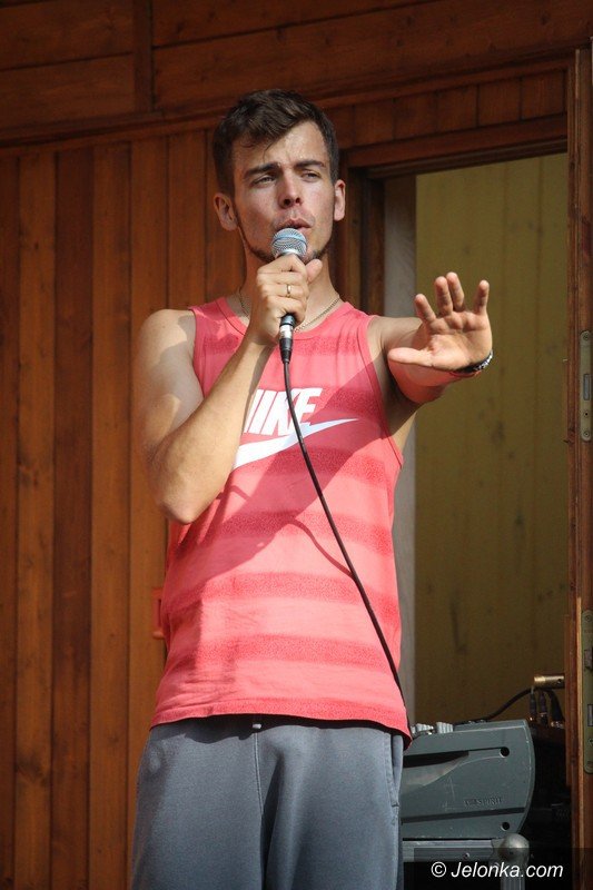 zumba-w-parku-zdrojowym-dziao-sie-foto-64033