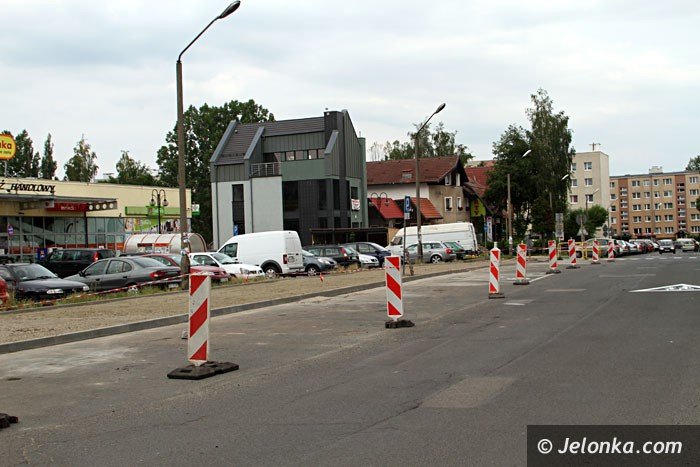 chodnik-przy-elsnera-czesciowo-z-nowa-nawierzchnia-foto-64095