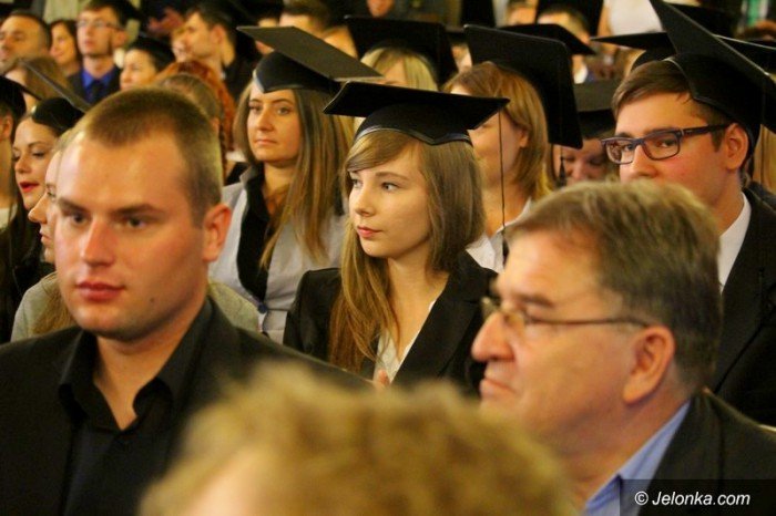 w-kpsw-absolwenci-otrzymali-dyplomy-foto-64129