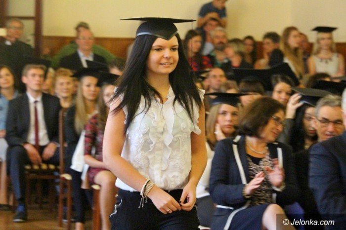 w-kpsw-absolwenci-otrzymali-dyplomy-foto-64129