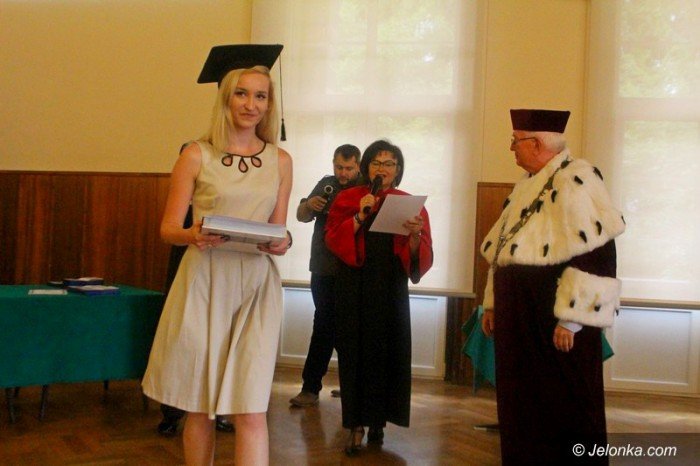 w-kpsw-absolwenci-otrzymali-dyplomy-foto-64129