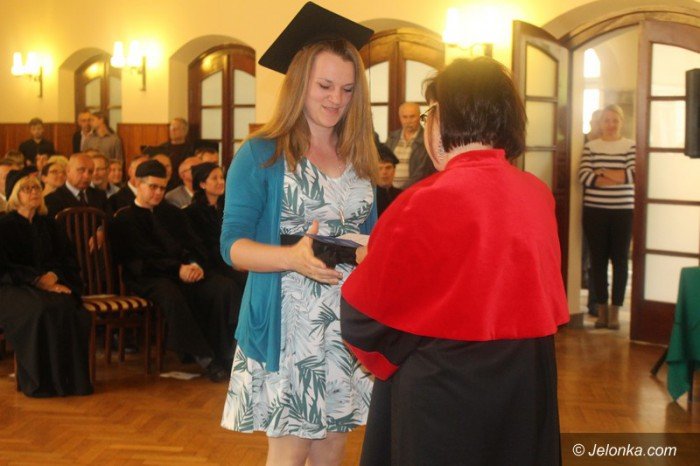 w-kpsw-absolwenci-otrzymali-dyplomy-foto-64129