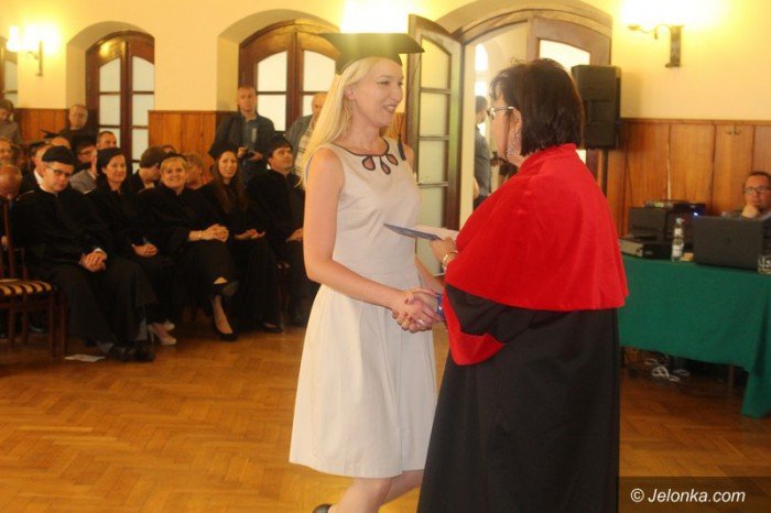 w-kpsw-absolwenci-otrzymali-dyplomy-foto-64129