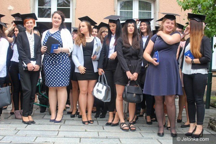 w-kpsw-absolwenci-otrzymali-dyplomy-foto-64129