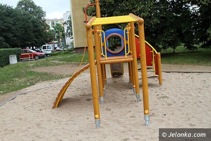 nowy-plac-zabaw-na-zabobrzu-juz-po-odbiorze-foto-64146