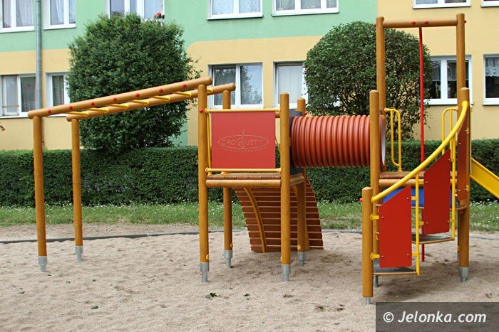 nowy-plac-zabaw-na-zabobrzu-juz-po-odbiorze-foto-64146