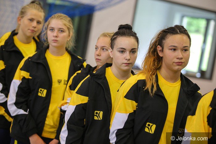 oom-gospodynie-zaliczyy-falstart-foto-64164