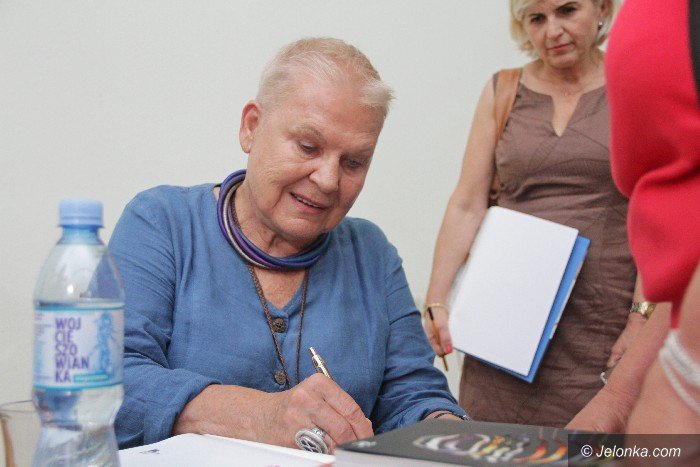 elzbieta-dzikowska-wspaniae-spotkanie-w-bukowcu-foto-64225