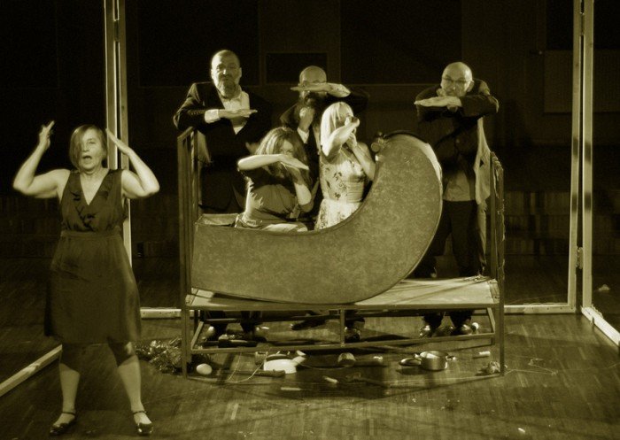 reformatorzy-wspoczesnego-teatru-zagraja-w-muflonie-foto-64234