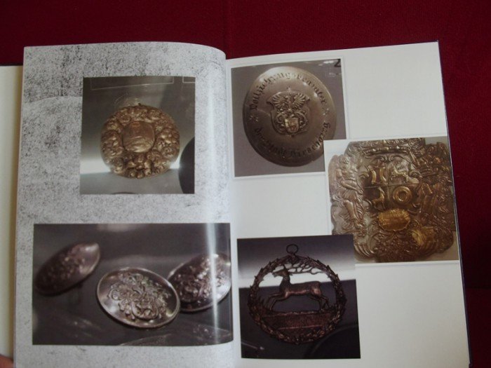 wydali-album-z-jeleniami-chca-by-promowa-miasto-foto-64240