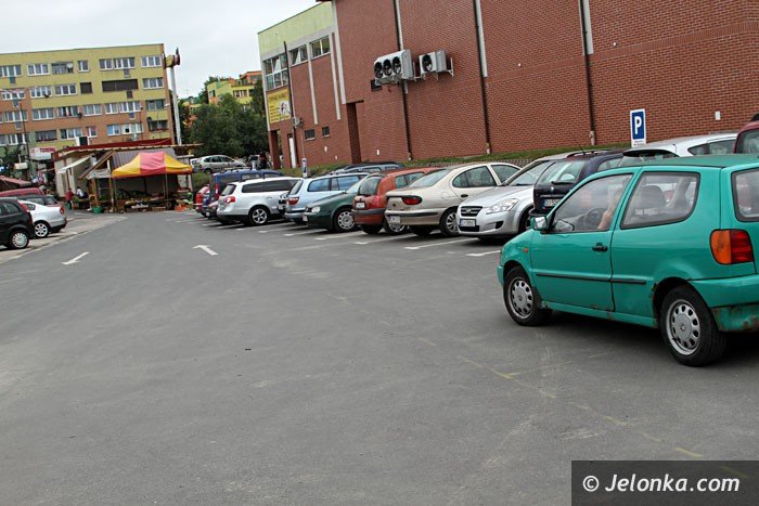 spore-zmiany-na-targowisku-zabobrze-foto-64266