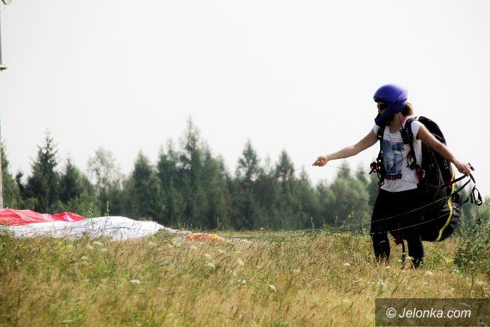 paralotniarze-opanowali-gore-szybowcowa-foto-64310