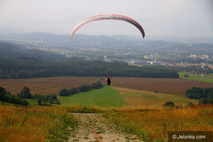 paralotniarze-opanowali-gore-szybowcowa-foto-64310