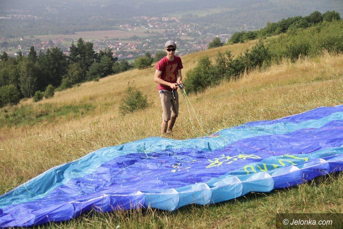 paralotniarze-opanowali-gore-szybowcowa-foto-64310