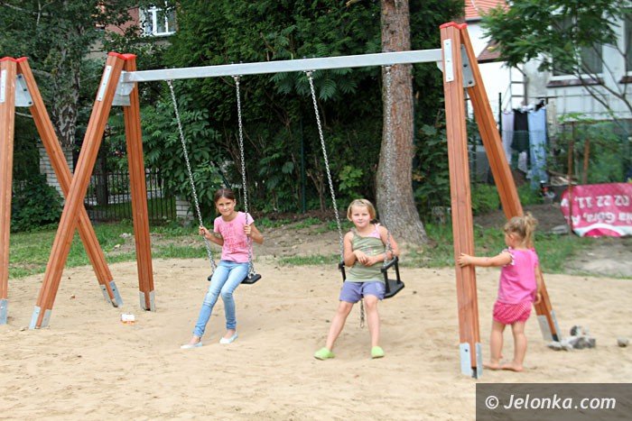 plac-zabaw-w-prezencie-od-marketu-budowlanego-foto-64340