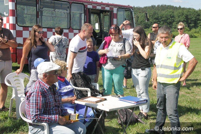 ostatni-dzien-wakacyjnych-pokolonii-w-aeroklubie-jeleniogorskim-foto-64344