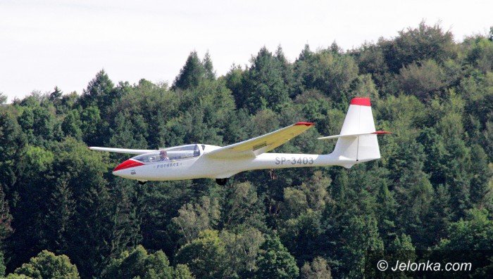 ostatni-dzien-wakacyjnych-pokolonii-w-aeroklubie-jeleniogorskim-foto-64344
