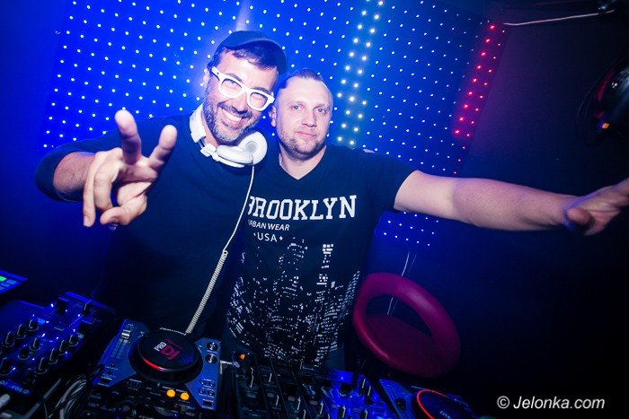 dj-adamus-serwowa-hity-w-klubie-kwadrat-foto-64351