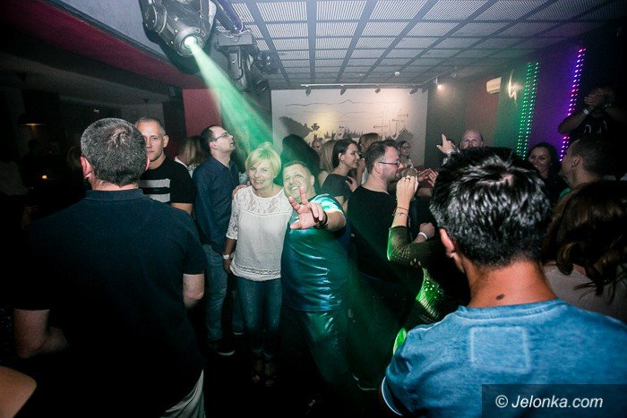 dj-adamus-serwowa-hity-w-klubie-kwadrat-foto-64351