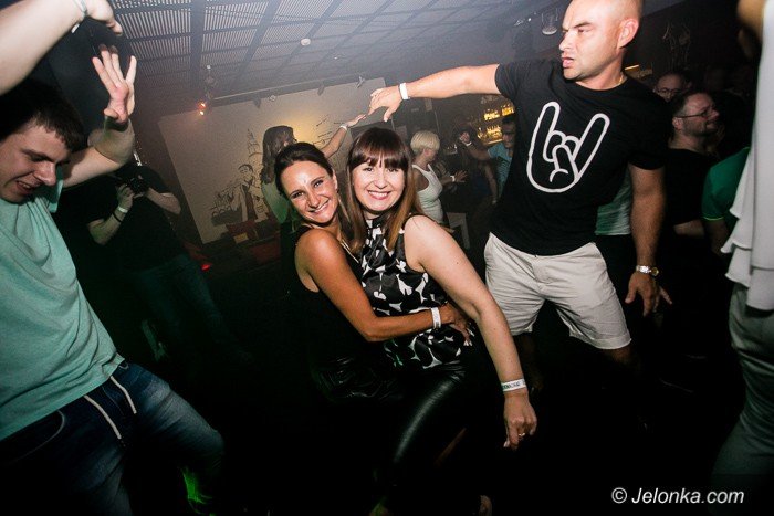 dj-adamus-serwowa-hity-w-klubie-kwadrat-foto-64351