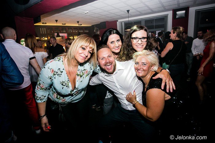 dj-adamus-serwowa-hity-w-klubie-kwadrat-foto-64351