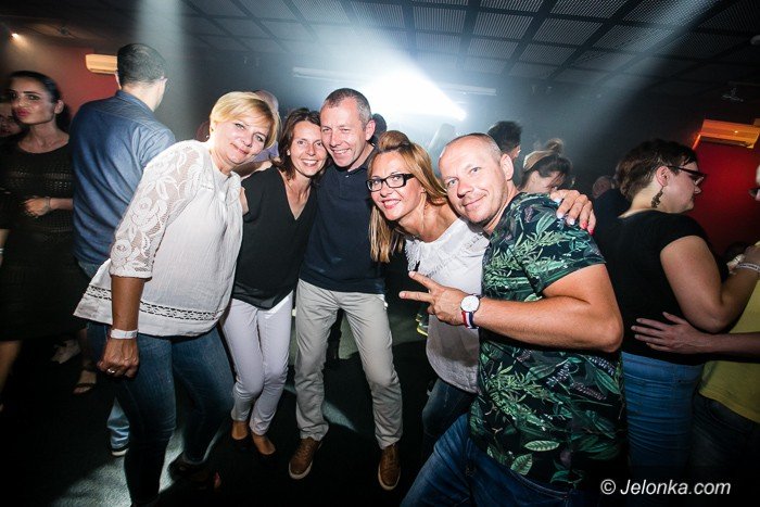 dj-adamus-serwowa-hity-w-klubie-kwadrat-foto-64351
