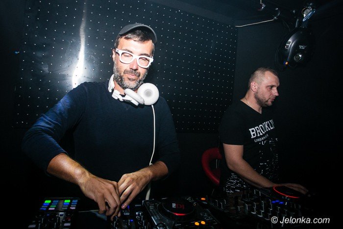 dj-adamus-serwowa-hity-w-klubie-kwadrat-foto-64351