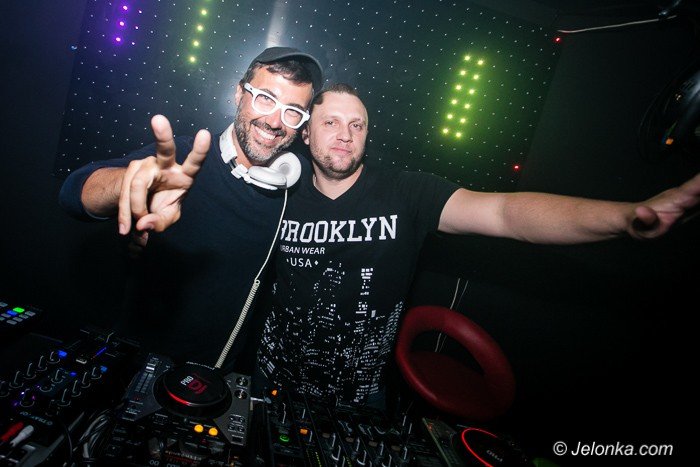 dj-adamus-serwowa-hity-w-klubie-kwadrat-foto-64351