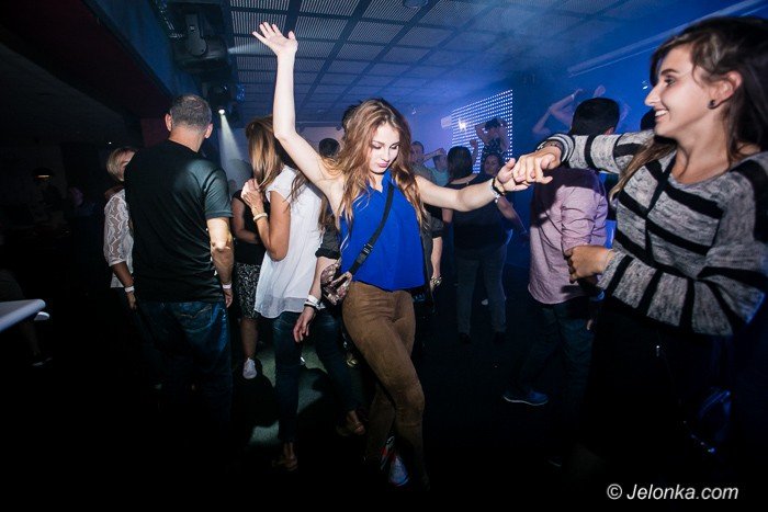 dj-adamus-serwowa-hity-w-klubie-kwadrat-foto-64351