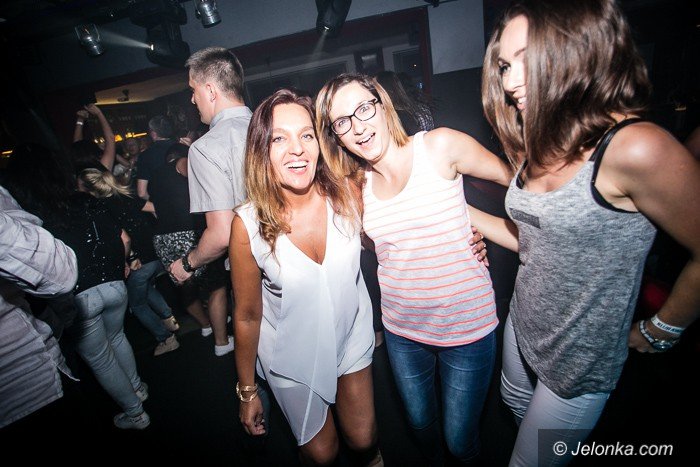 dj-adamus-serwowa-hity-w-klubie-kwadrat-foto-64351