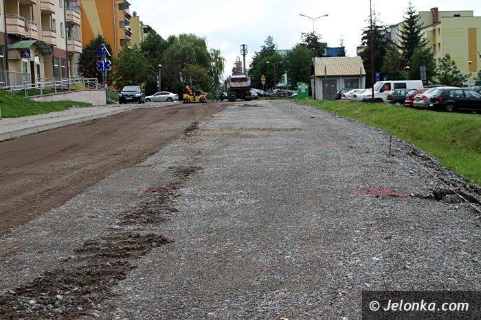 kolejny-kawaek-asfaltu-na-zabobrzu-foto-64375