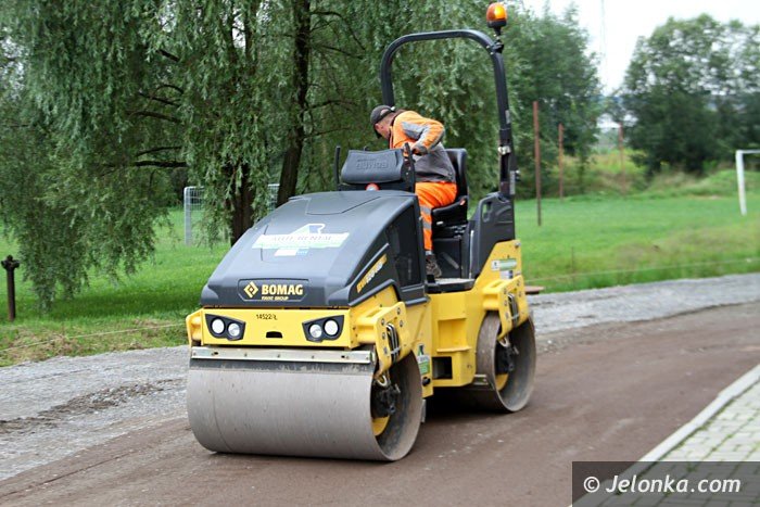 kolejny-kawaek-asfaltu-na-zabobrzu-foto-64375
