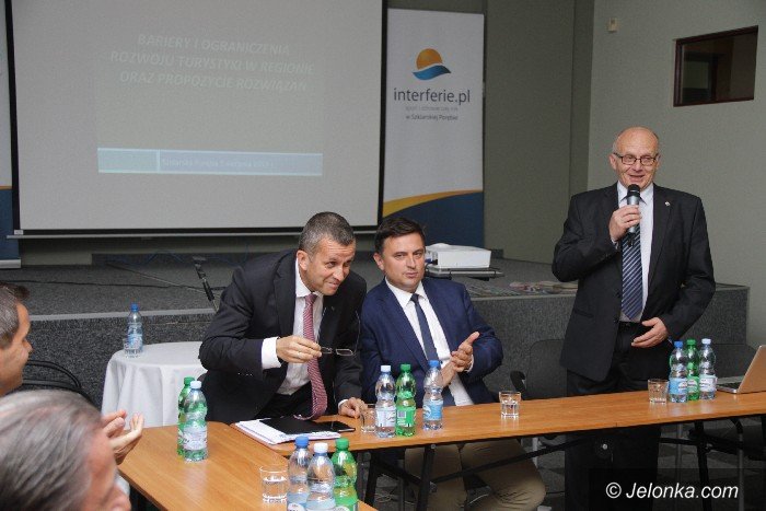 o-barierach-i-ograniczeniach-w-turystyce-foto-64433